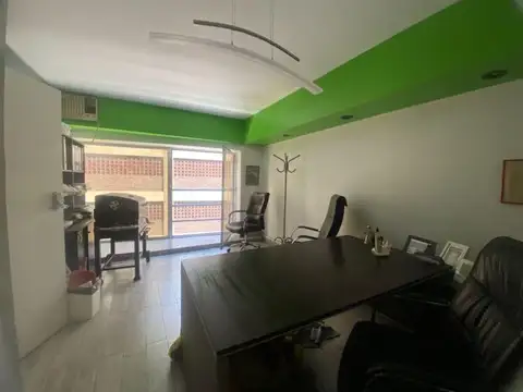 Oficina en Alquiler en Retiro, $ 1.000.000