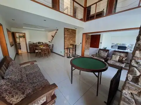 Casa en Alquiler en Campo Chico, USD 2.500