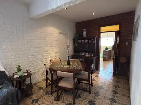 Depto Tipo Casa en Venta en Villa Adelina, USD 120.000