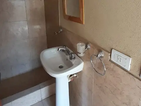 Depto. monoambiente al contrafrente. IDEAL INVERSOR.