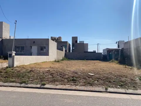 Terreno en Venta, FOS 70