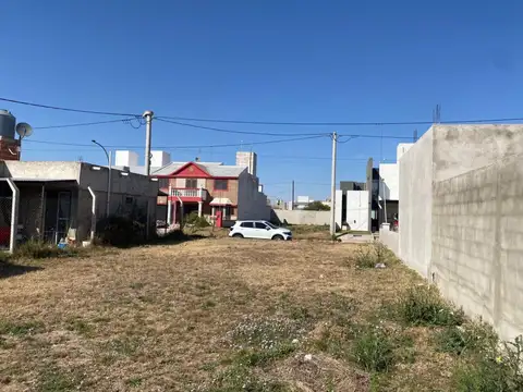 Terreno en Venta, FOS 70