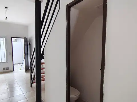 Depto Tipo Casa 4 ambientes con 1 baño
