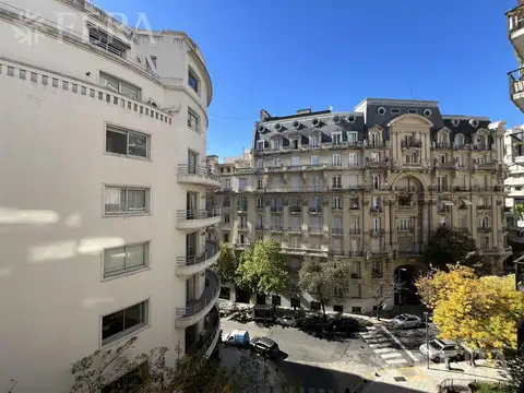 Venta piso apto profesional en Retiro