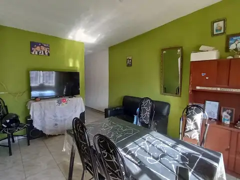 VENTA CASA 2 DORMITORIOS ZONA B CORONEL OLMEDO.