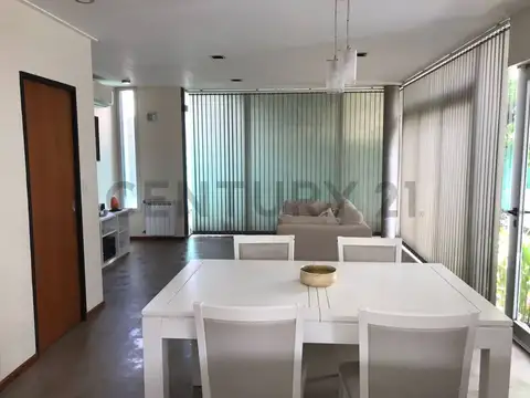Departamento en Alquiler de 3 dormitorios