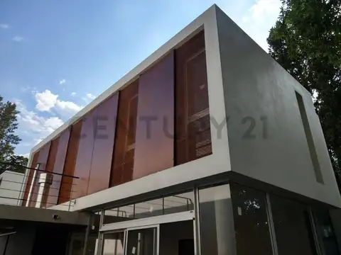 Duplex  de Categoria 3 dormitorios  en alquiler City Bell (amueblado)