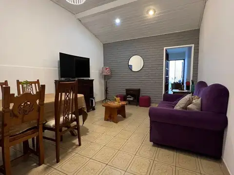 Depto Tipo Casa en Venta en El Palomar, USD 64.000