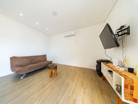 Casa 3 ambientes con 2 baños