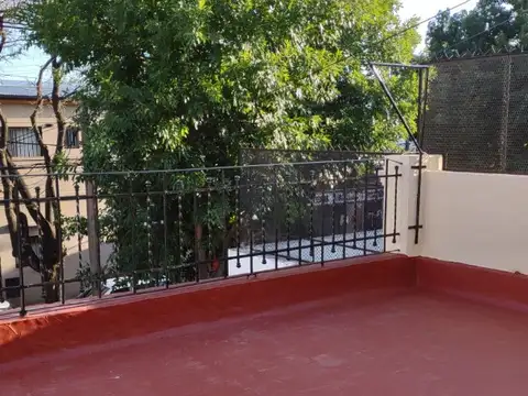 Depto Tipo Casa en Alquiler de 3 ambientes