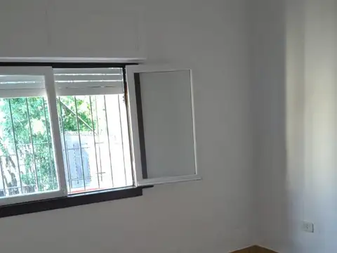 Depto Tipo Casa en Alquiler 35 años