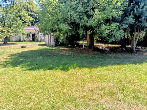 APTO Industrial Comercial  CASAQUINTA sobre RP8 Km 44.5 DEL VISO de 23,40 mts sobre Ruta y 1600 m2de Parque