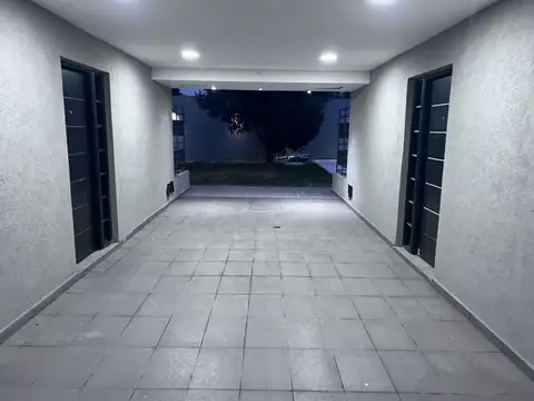 Depto Tipo Casa en Alquiler de 2 dormitorios