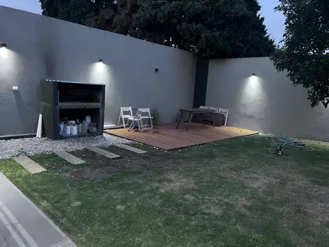 Depto Tipo Casa en Alquiler 3 años
