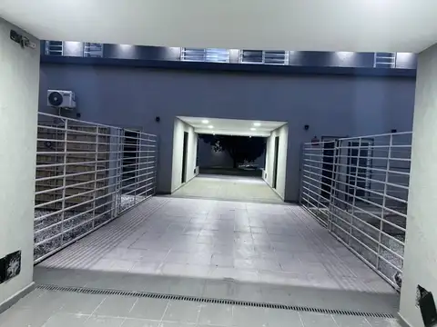 Depto Tipo Casa en Alquiler en Villa Gobernador Udaondo, $ 950.000