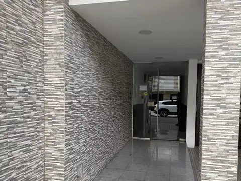 Llerena 2500, Piso 5