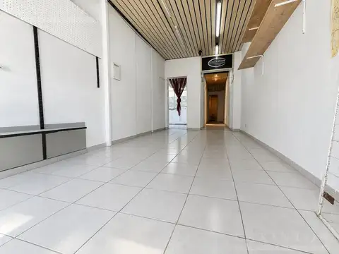 LOCAL ZONA PREMIUM - UBICACION PREMIUM - CATEGORIA ABC1 - ALQUILER SOLDADO ESQUINA LACROZE IMPRENTA