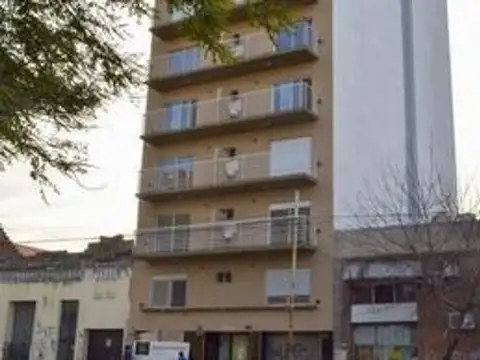 MONOAMBIENTE EN EL BARRIO DE FLORESTA