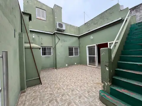 Depto Tipo Casa en Venta de 2 ambientes