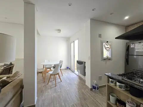 VENTA PH CUATRO AMBIENTES CON TERRAZA EN BELGRANO