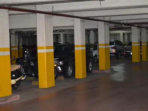 Cochera en Venta en Ciudad Jardin del Palomar, Partido de Tres de Febrero