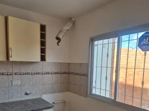 Depto Tipo Casa 3 ambientes con 2 baños