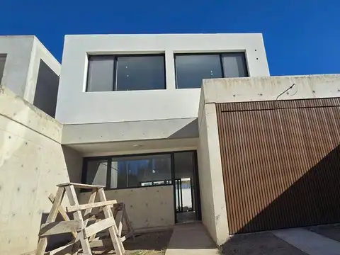 Casa en Venta 1 año