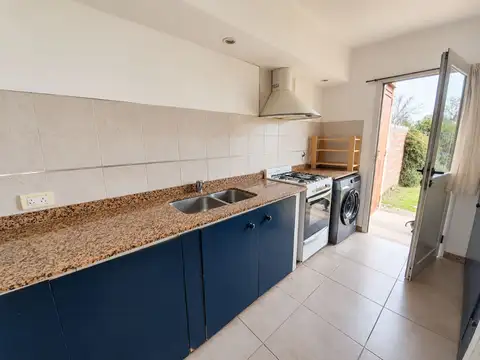 Avenida Central 700
