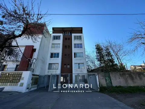 OPORTUNIDAD! Departamento con cochera en Escobar