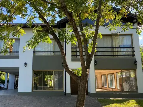 CASA EN VENTA 7 AMB SAN ISIDRO LABRADOR VILLANUEVA