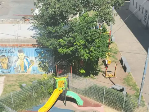 Venta Departamento 5 amb. con 2 baños y Balcon