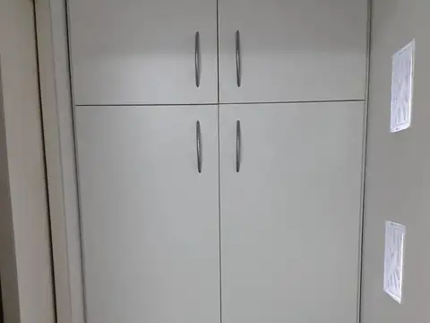 Oficina en Alquiler al Este