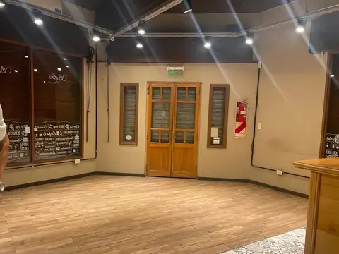 Local - Alquiler - Argentina, San Fernando - Avenida Peron 3600