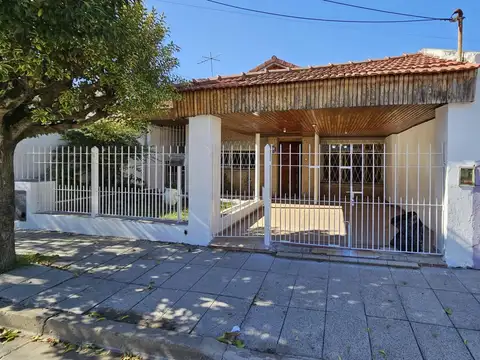 Casa 3 amb c/cochera y jardín en Padua Golf