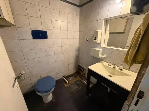 Local en Venta 60 años