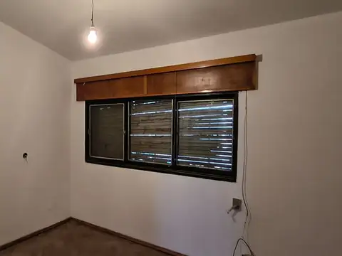 OPORTUNIDAD INVERSORES CASA 240 M2 ALTAMIRA