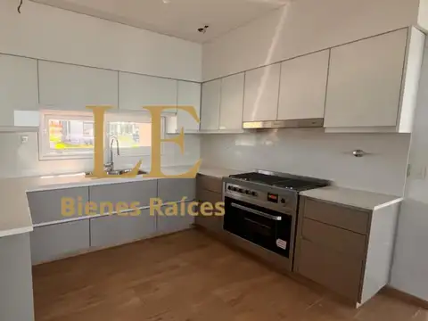 Venta Casa a la laguna Santa Ana Villa Nueva