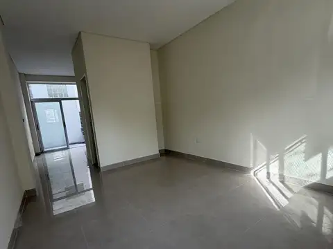 Depto Tipo Casa en Venta en Monte Castro, USD 230.000