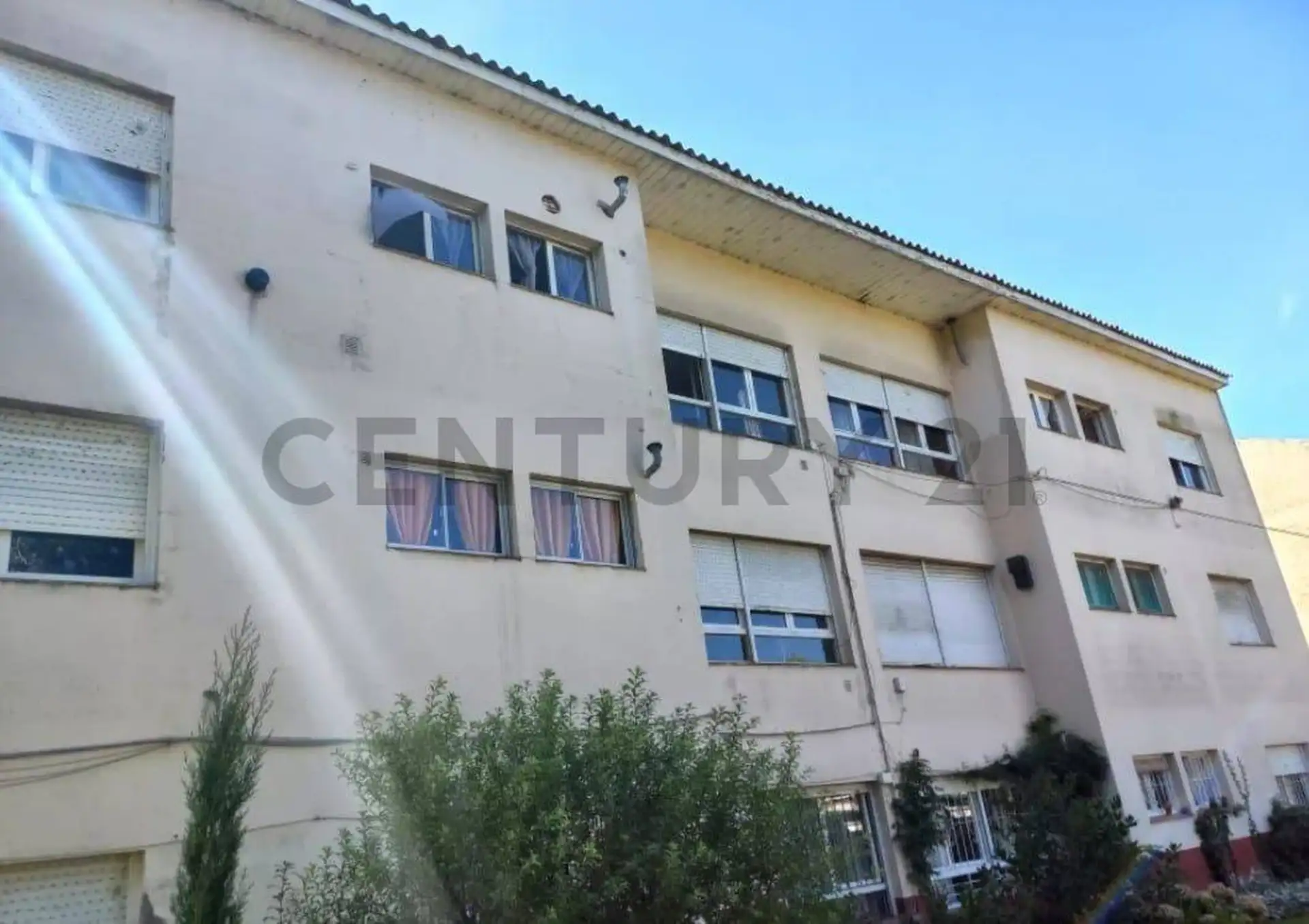 Departamento tres ambientes 2 piso por escalera en Florentino Ameghino