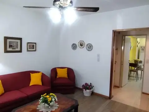 DEPARTAMENTO 3 AMBINETES PLANTA BAJA AL FRENTE C/ PATIO