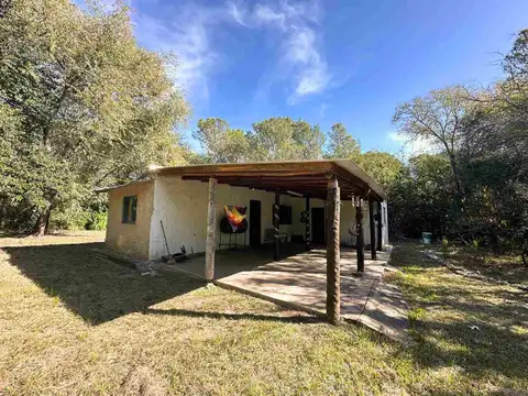 Venta casa con 2101m2 de terreno en casa grande