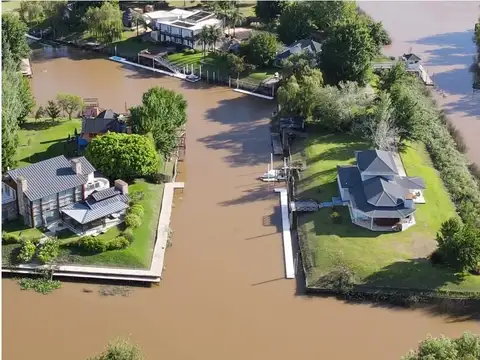 Isla del este- Canal del Este y Arroyo perdido