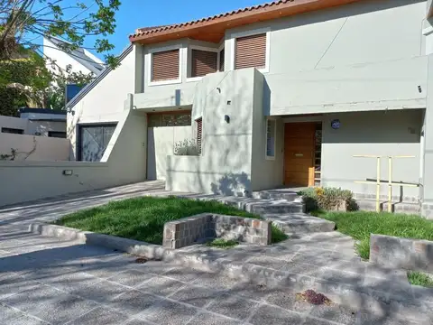 Casa en Venta en Cipolletti, USD 300.000
