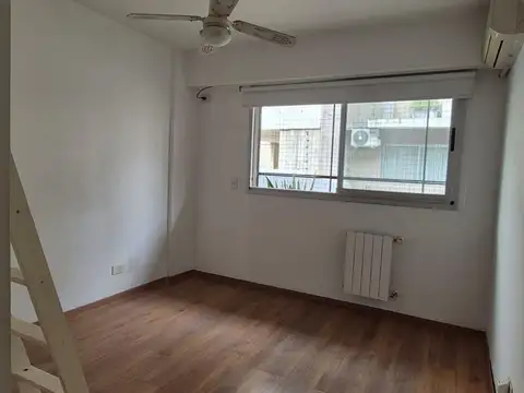 Departamento en Venta en San Isidro Vias / Rolon, USD 158.000