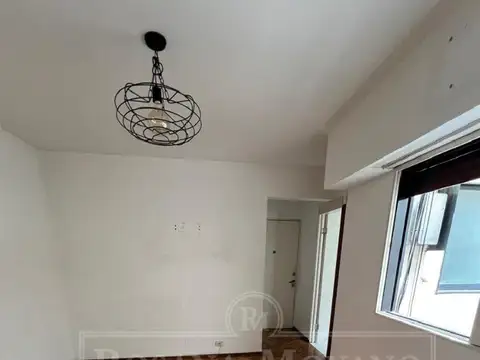 Venta - Departamento - 2 Amb - Piso 7 - Olivos