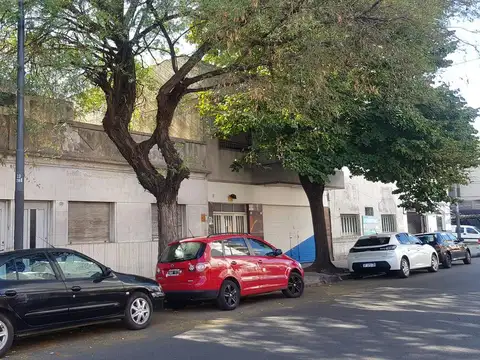 Venta terreno 8,70 x 25 489m2 vendibles aprox USAB1 - Villa del Parque CABA