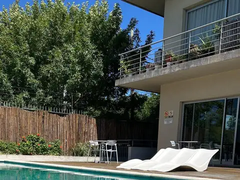 Departamento en Alquiler con 1 cocheras