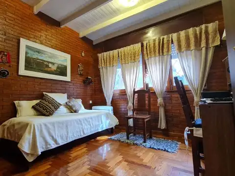 Casa para dos familias.