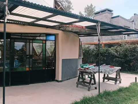 Casa 2 ambientes con 1 baño