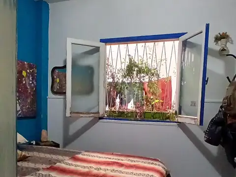 VENTA CASA 3 AMBIENTES CON COCHERA EN VILLA LUZURIAGA